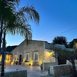 Casale 900 Bed & Breakfast Avola